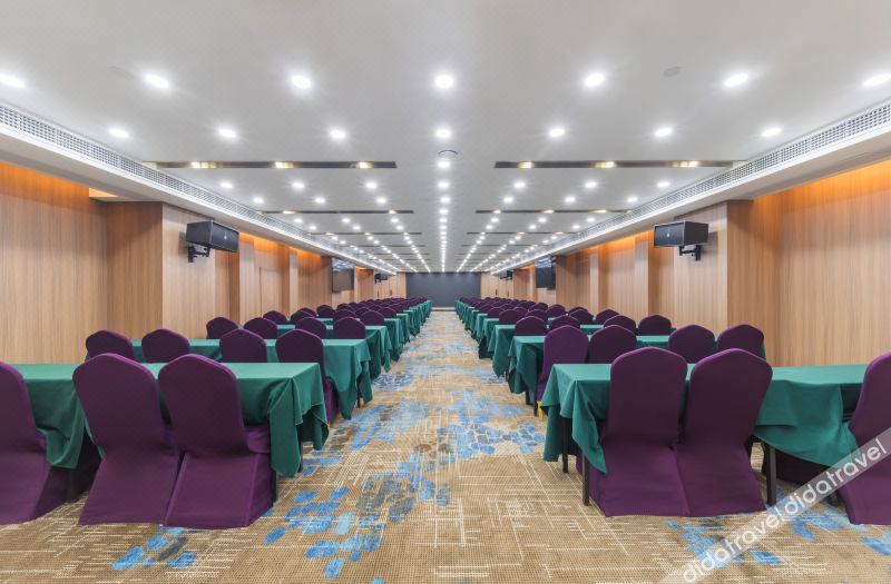 Wanxin R Hotel