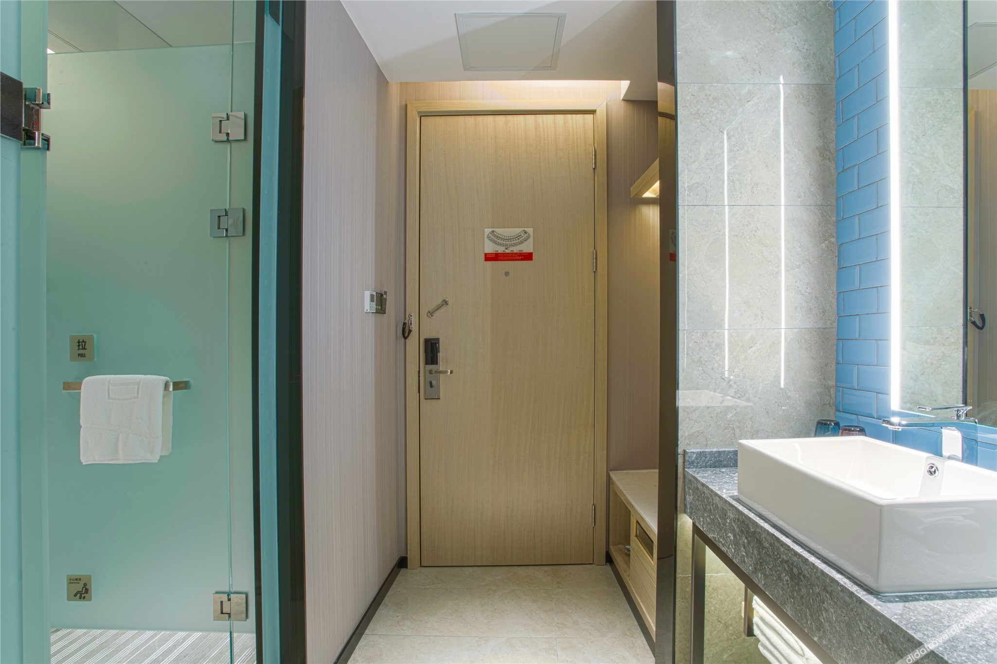 Echarm Hotel (LiuDong Wuling Liuqi Store) - Tap to explore photos