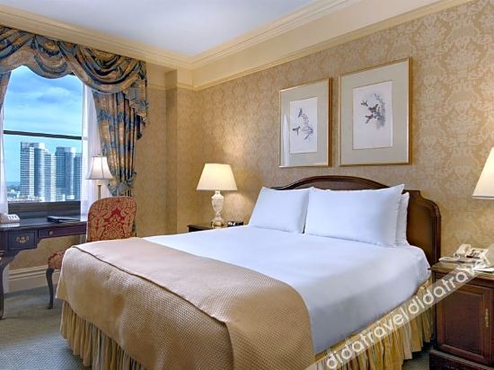Fairmont Royal York Room Type - Fairmont Gold King Room