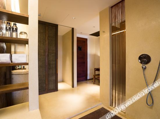 Hansar Samui Resort & Spa Room Type - Deluxe King Room