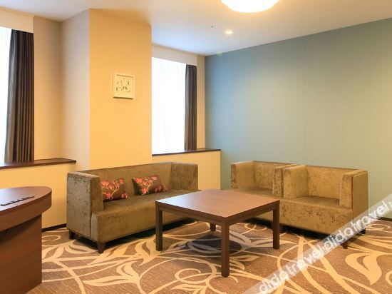 Quintessa Hotel Osaka Bay Room Type - Corner Suite with King Bed