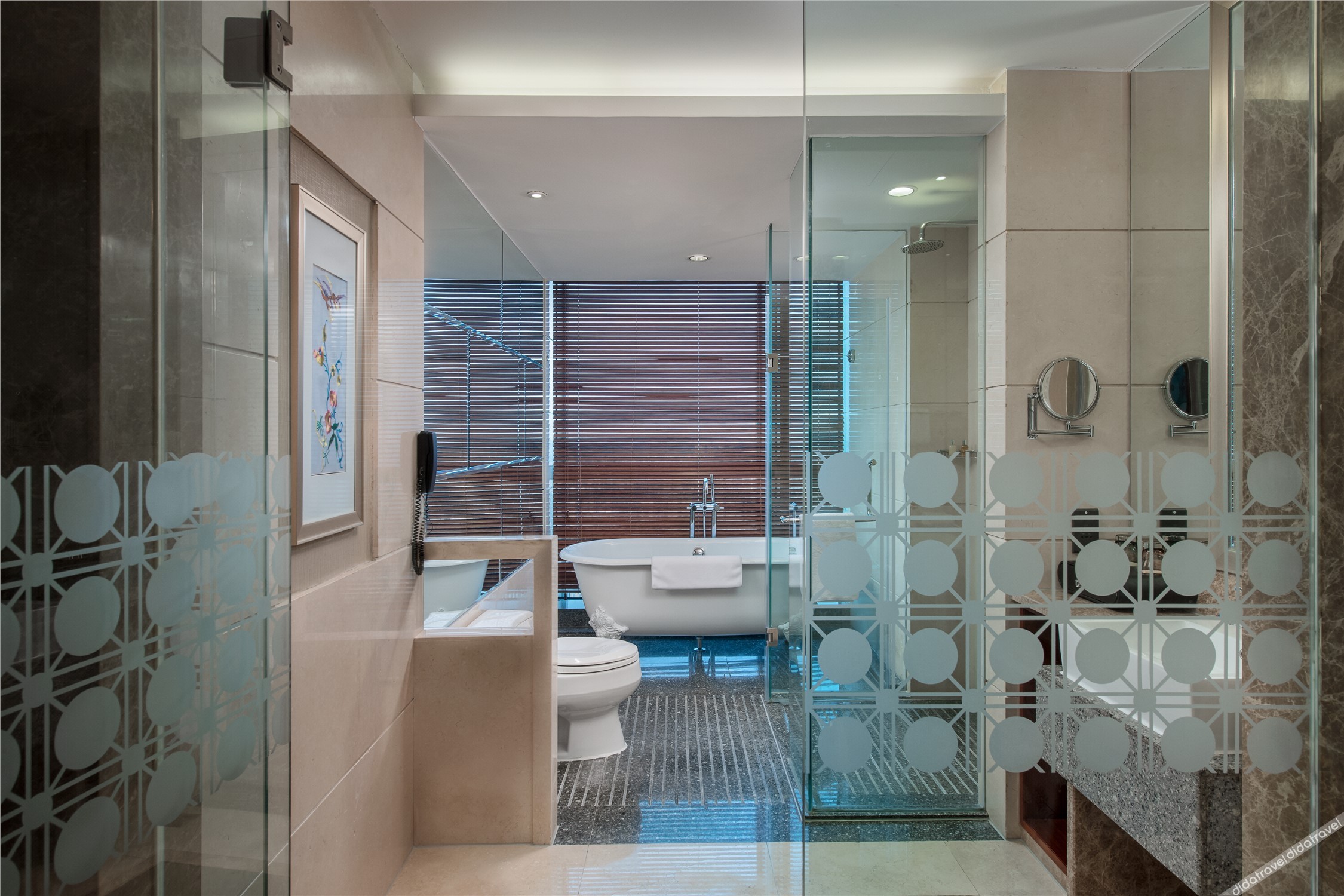 Empark Grand Hotel Room Type - Executive Queen Room