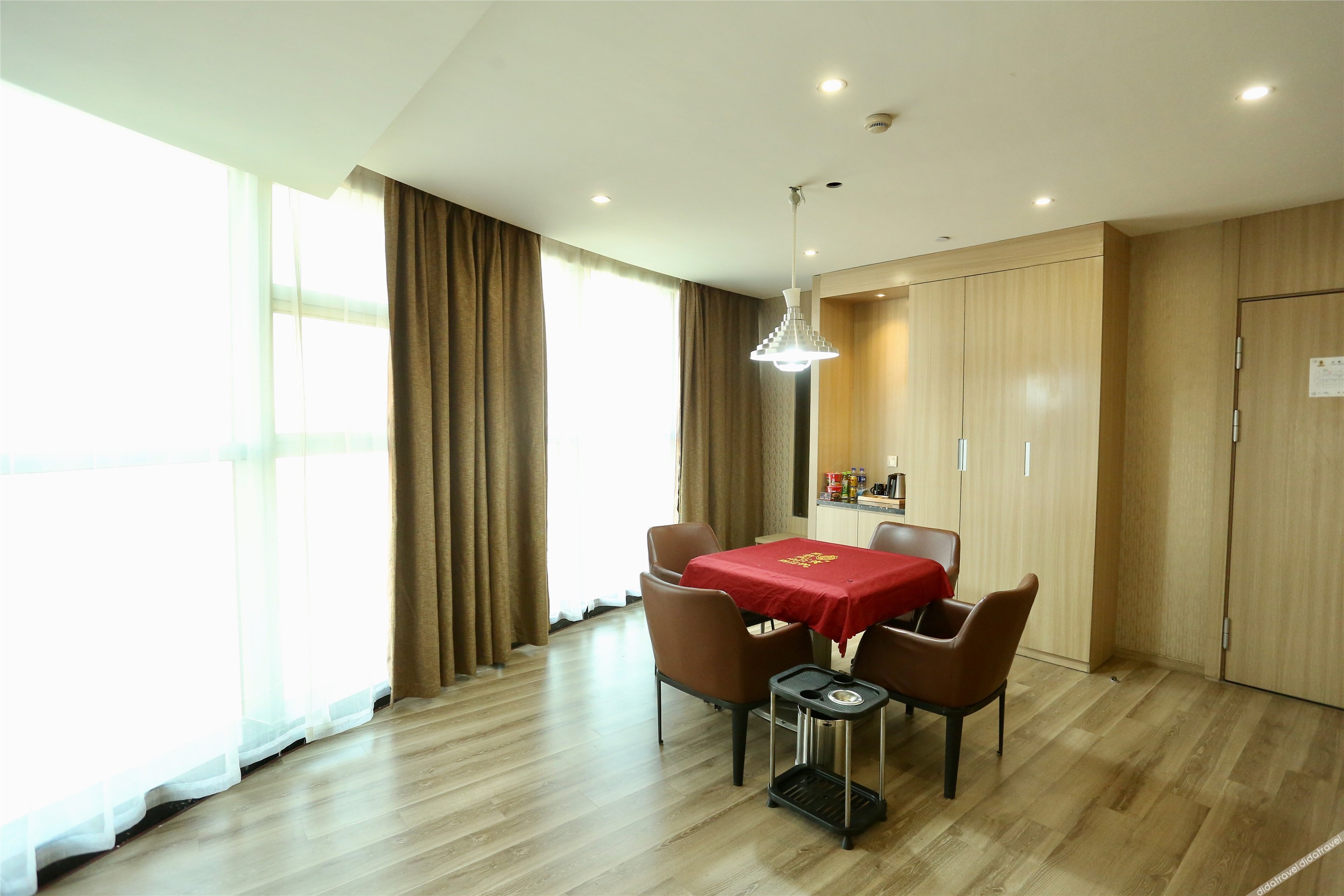 Super 8 Select Hotel (Dingyuan RT-Mart) - Tap to explore photos
