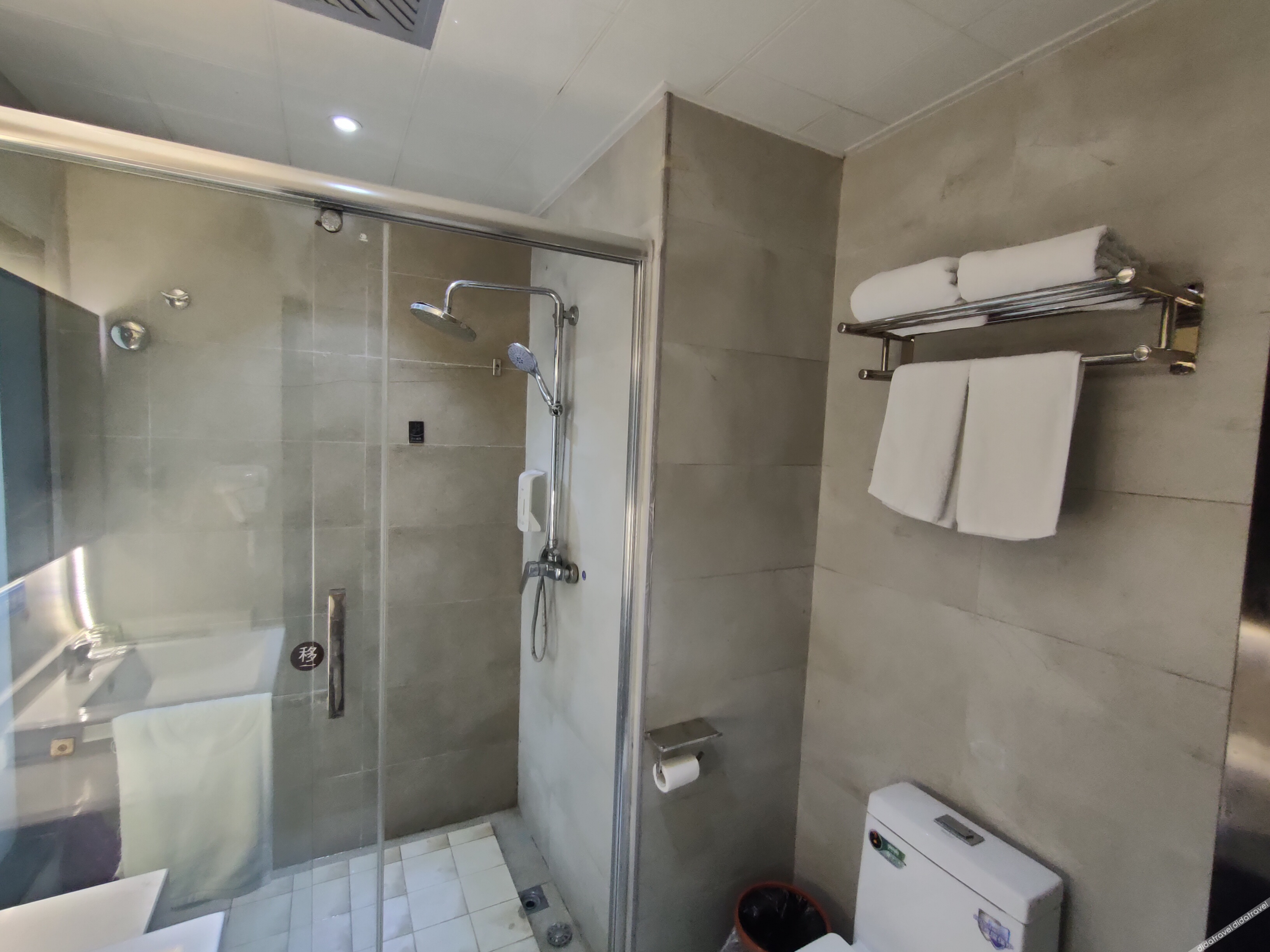 Shankee Select Hotel (Qufu Kongfu Branch) - Tap to explore photos