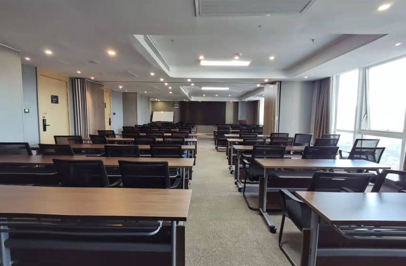 昆明政务中心春融街亚朵酒店