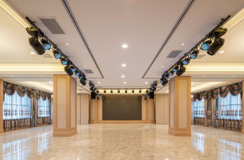 维也纳国际酒店(乌鲁木齐万达高铁站店) photo 2