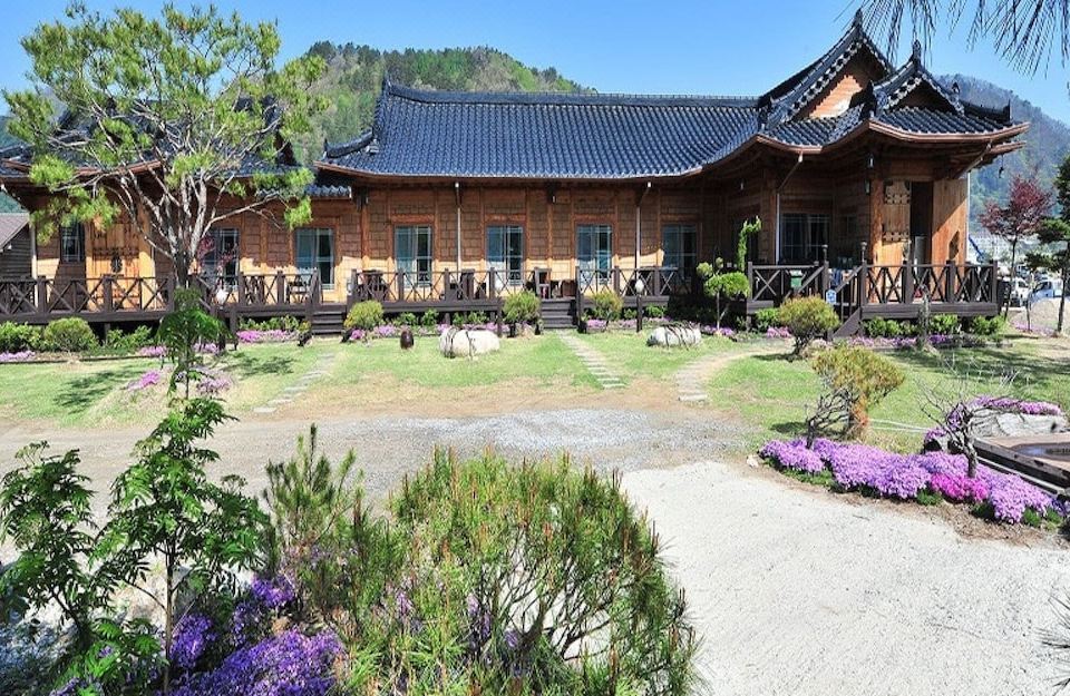 Inje Mountain Valley Pension