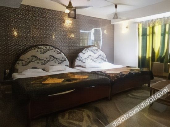 Hotel Palika Palace photo 2