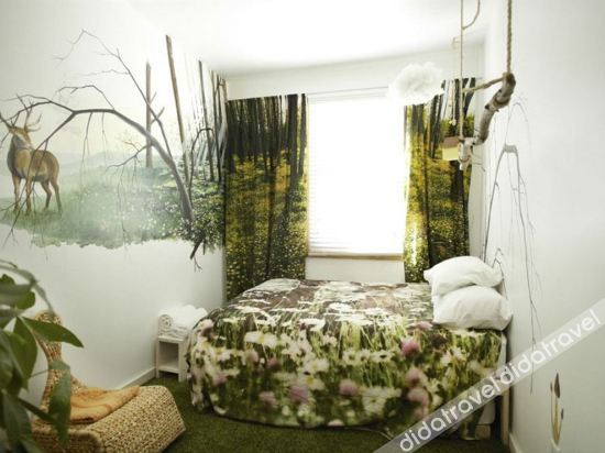 Playland Motel photo 4