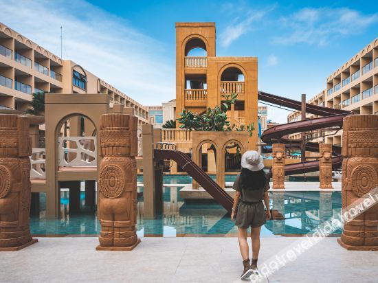 Fitness & Recreational Facilities