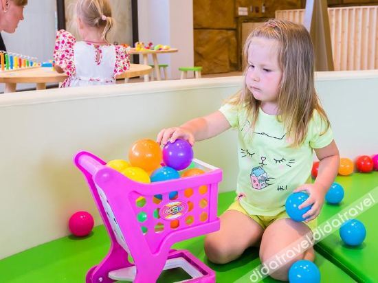 Fitness & Recreational Facilities