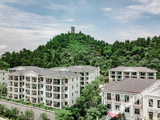 斯维登度假公寓(安吉凯蒂猫店)