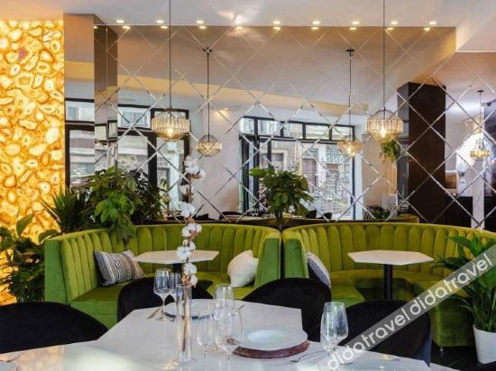 Hotel Interior or Public Areas