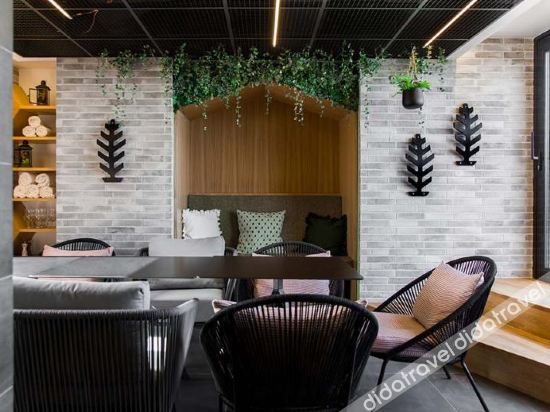 Fitness & Recreational Facilities