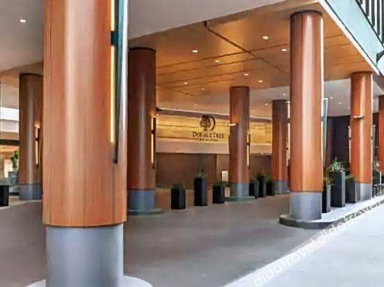 Hilton Grand Vacations Chicago Downtown Magnificent Mile image 1