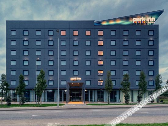 Park Inn by Radisson Vilnius Airport Hotel & Business Centre image 1