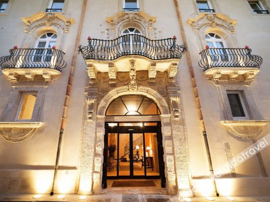 Algila Ortigia Charme Hotel Syracuse Italy thumbnail
