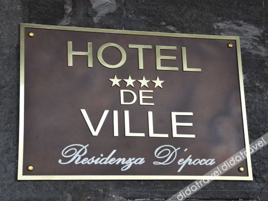 Hotel De Ville Genoa image 1