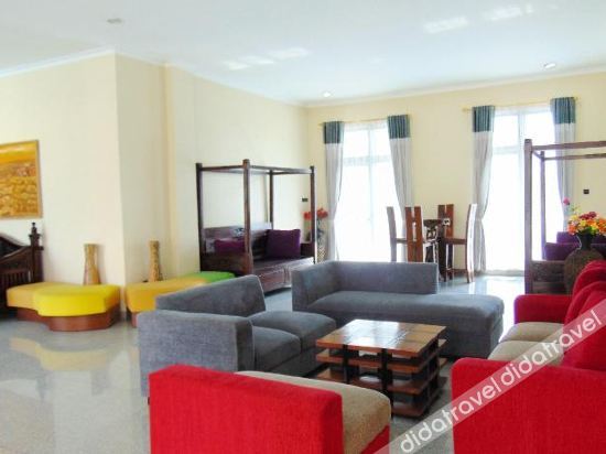 D Bless Residence & Conference photo 2