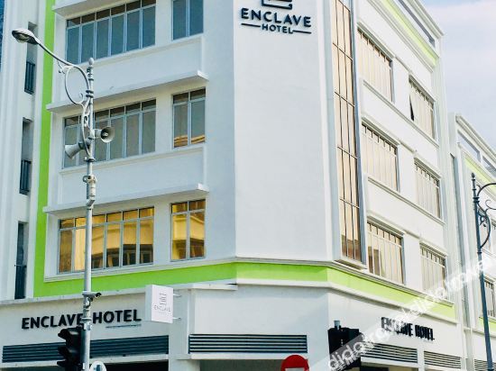 Enclave Hotel image 1