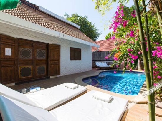 Hua Hin Home One - 4 Private Pool Villas photo 3