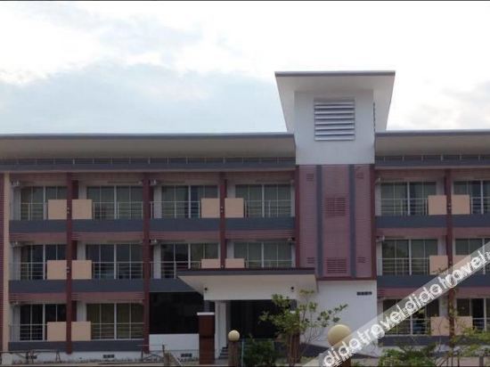 Phunsukgrand Hotel