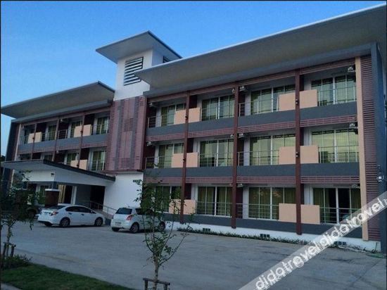 Phunsukgrand Hotel photo 4