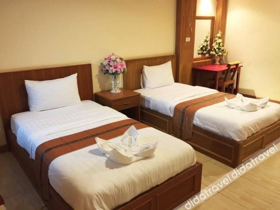 Pakkhat Grand Resort photo 2
