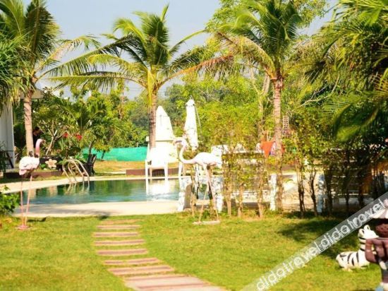 Baan Rai Naam Ing Resort