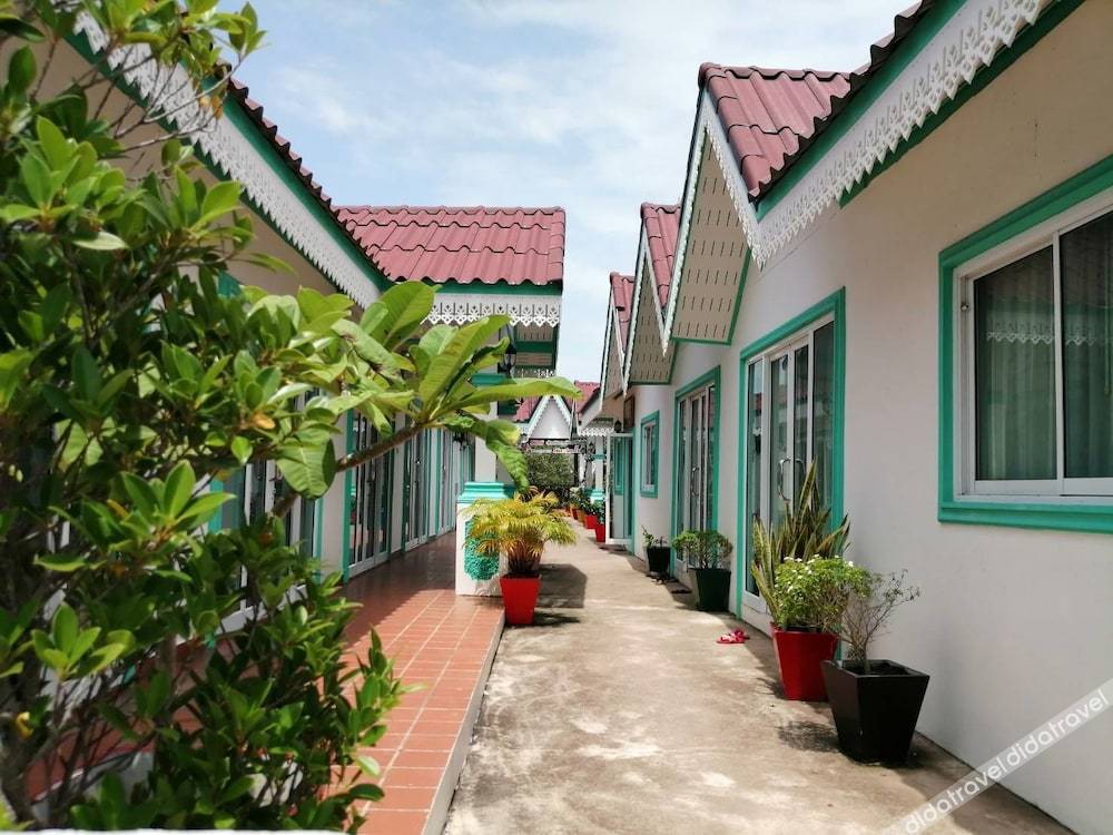 Tanjung Buri photo 3