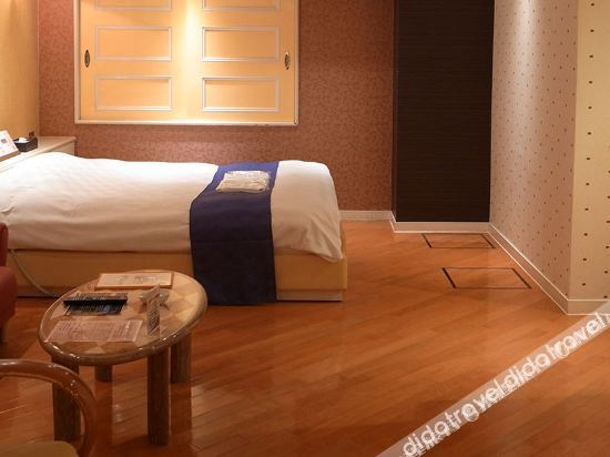 Hotel Large - Adults Only photo 2