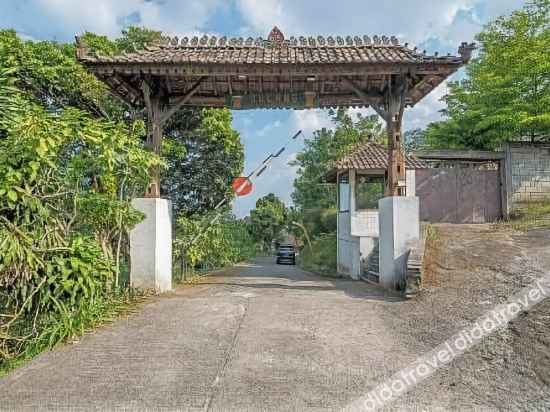 RedDoorz Resort @ Lembang 2 photo 5