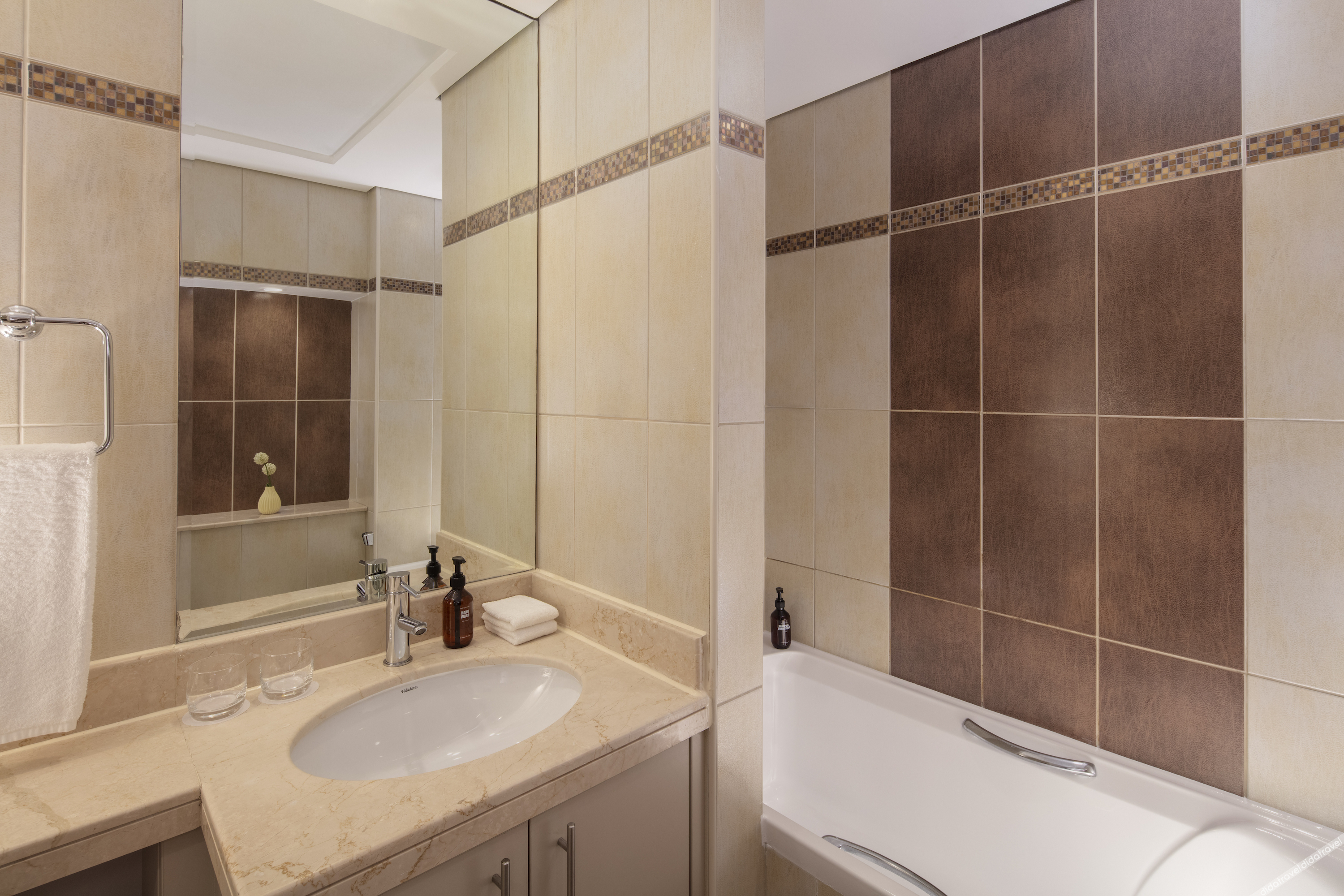 Staybridge Suites Dubai Internet City by IHG
