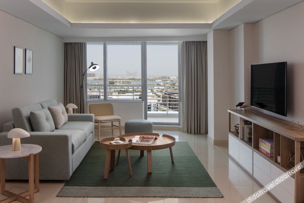 Staybridge Suites Dubai Internet City by IHG
