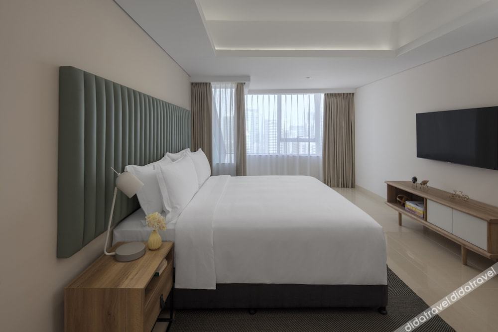 Staybridge Suites Dubai Internet City by IHG