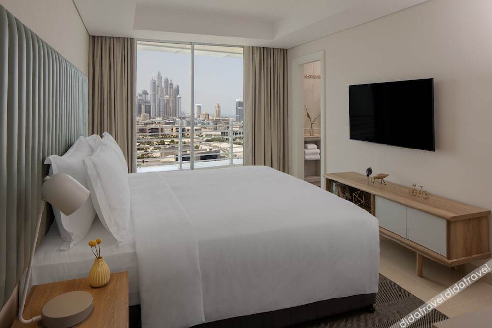 Staybridge Suites Dubai Internet City by IHG