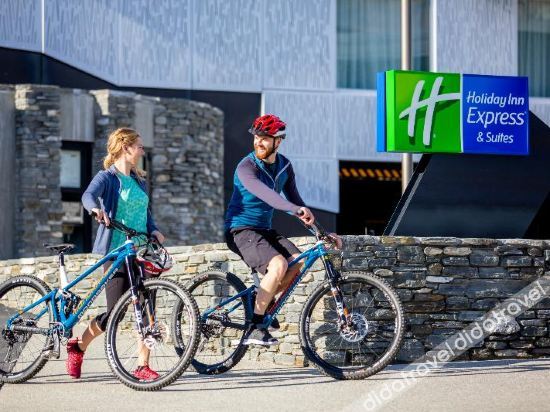 Fitness & Recreational Facilities