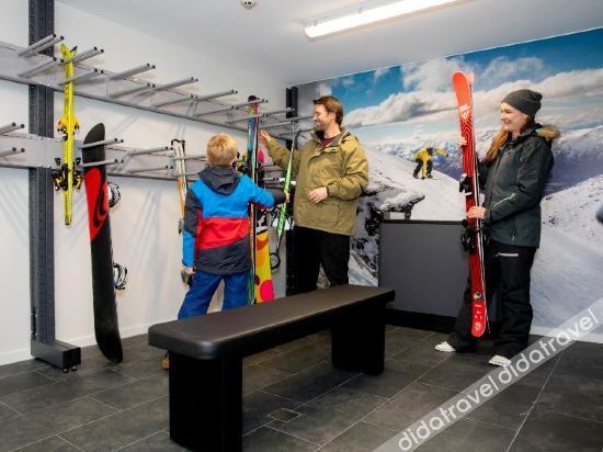 Fitness & Recreational Facilities