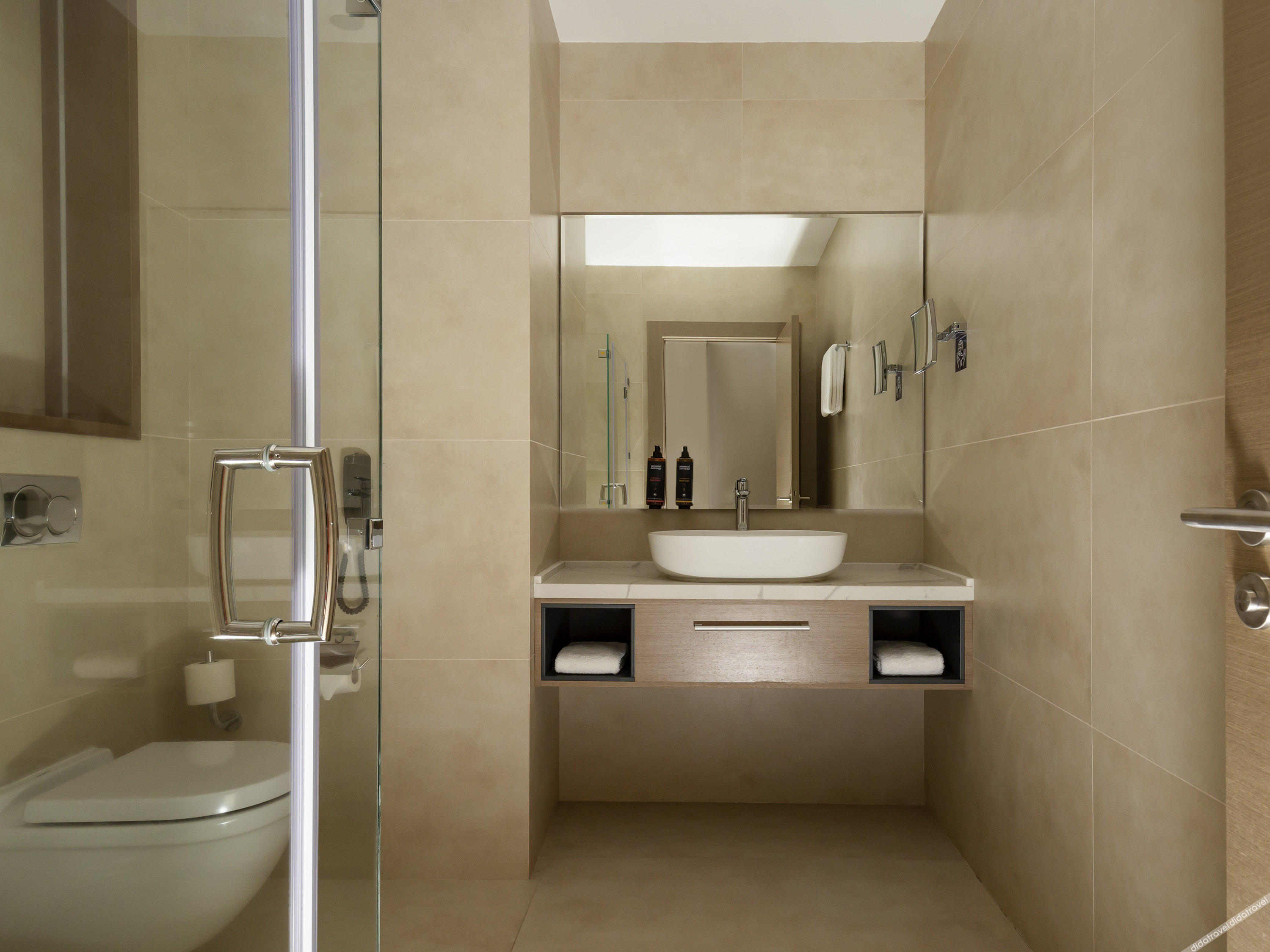 带两张单独床的高级房