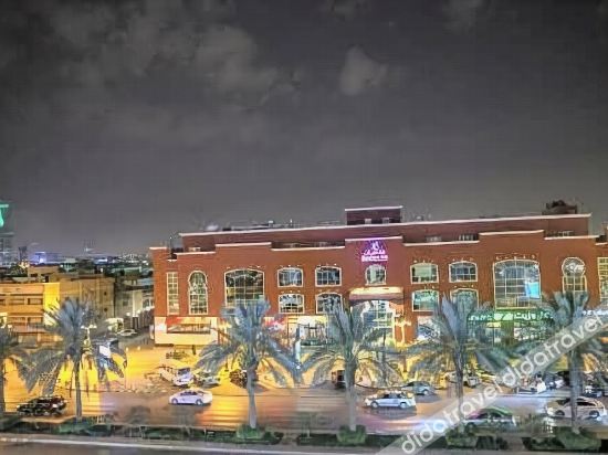 Business Inn Tahlia Hotel
