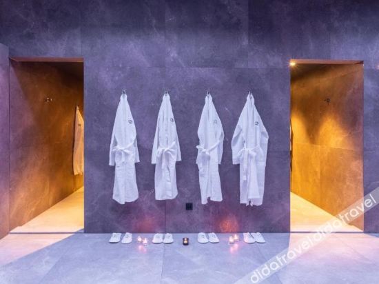 Fitness & Recreational Facilities