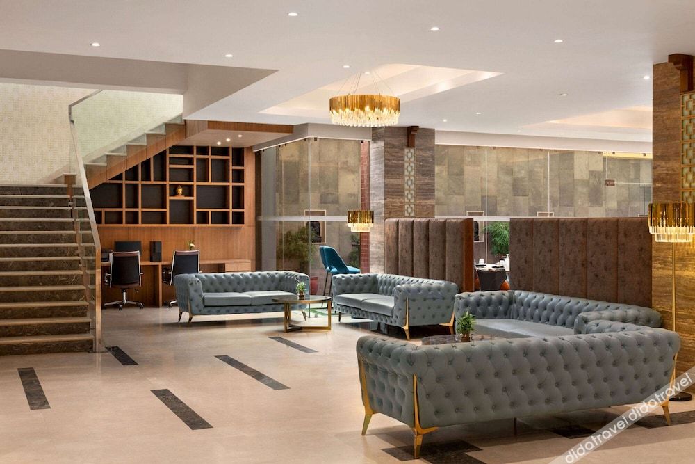 2张单人床，豪华房，城市景观，阳台，无烟