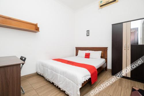 OYO Flagship 90524 Holistay Surabaya New photo 2