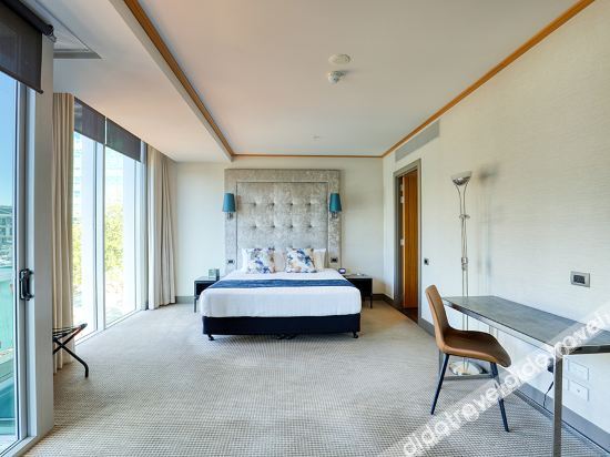 Hotel Interior or Public Areas