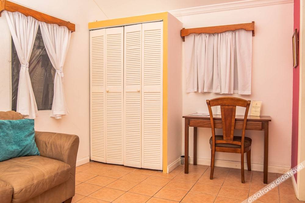 标准房, 多张床, 无烟房, 泳池景观