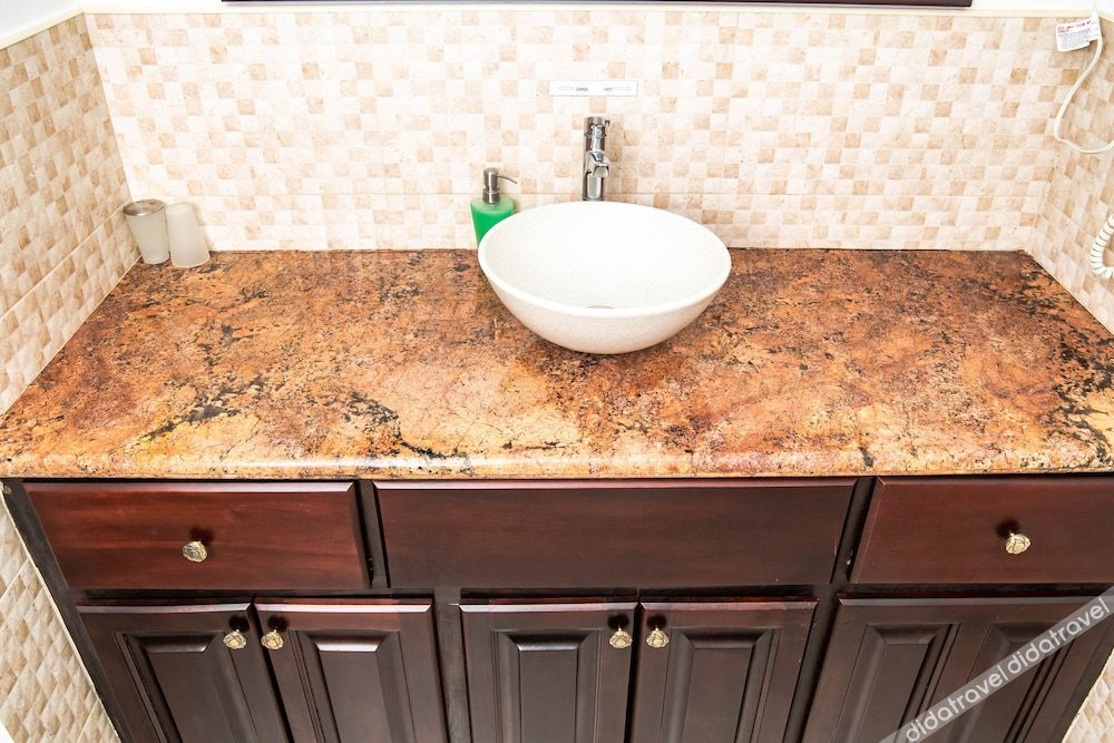 全景客房, 2 张双人床, 无烟房, 部分海景