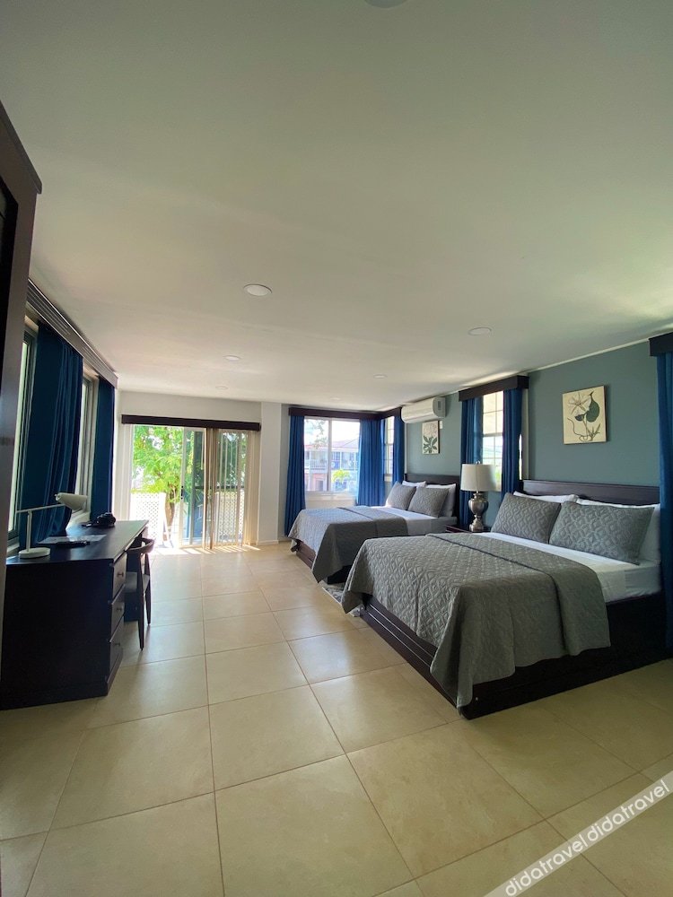 全景客房, 2 张双人床, 无烟房, 部分海景