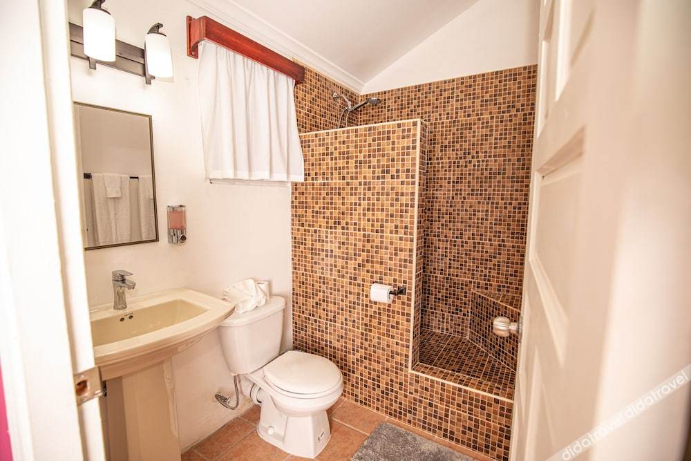 标准房, 多张床, 无烟房, 泳池景观