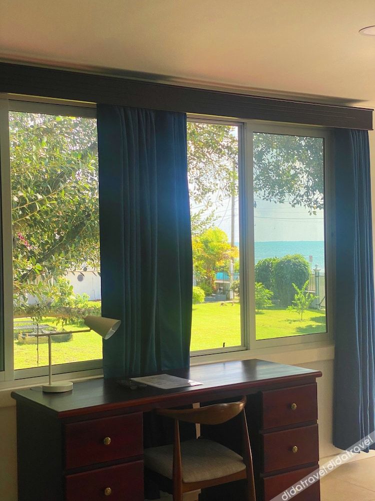 全景客房, 2 张双人床, 无烟房, 部分海景