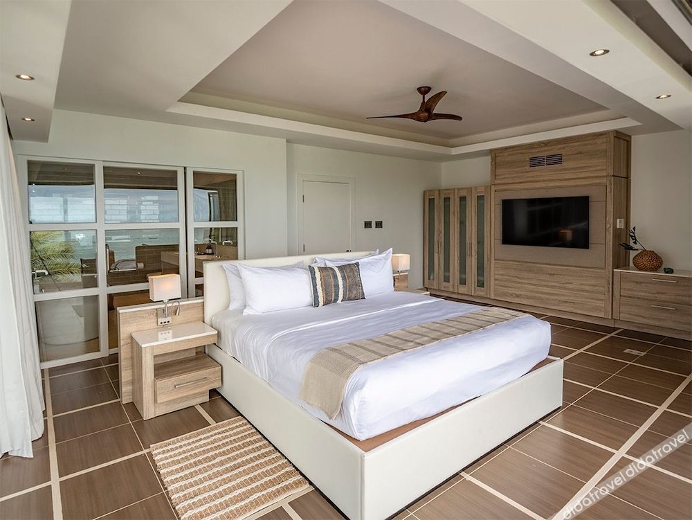 行政套房，多床，海景，海滨（海滨三卧室别墅）